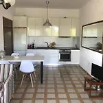 Daddy's Sea View House * Nea Irakleia